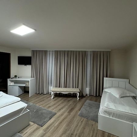 Conacul Pestera Ursilor Chiscau Dış mekan fotoğraf