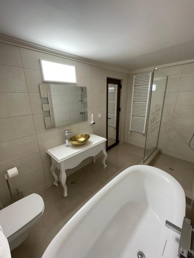 Conacul Pestera Ursilor Chiscau Dış mekan fotoğraf
