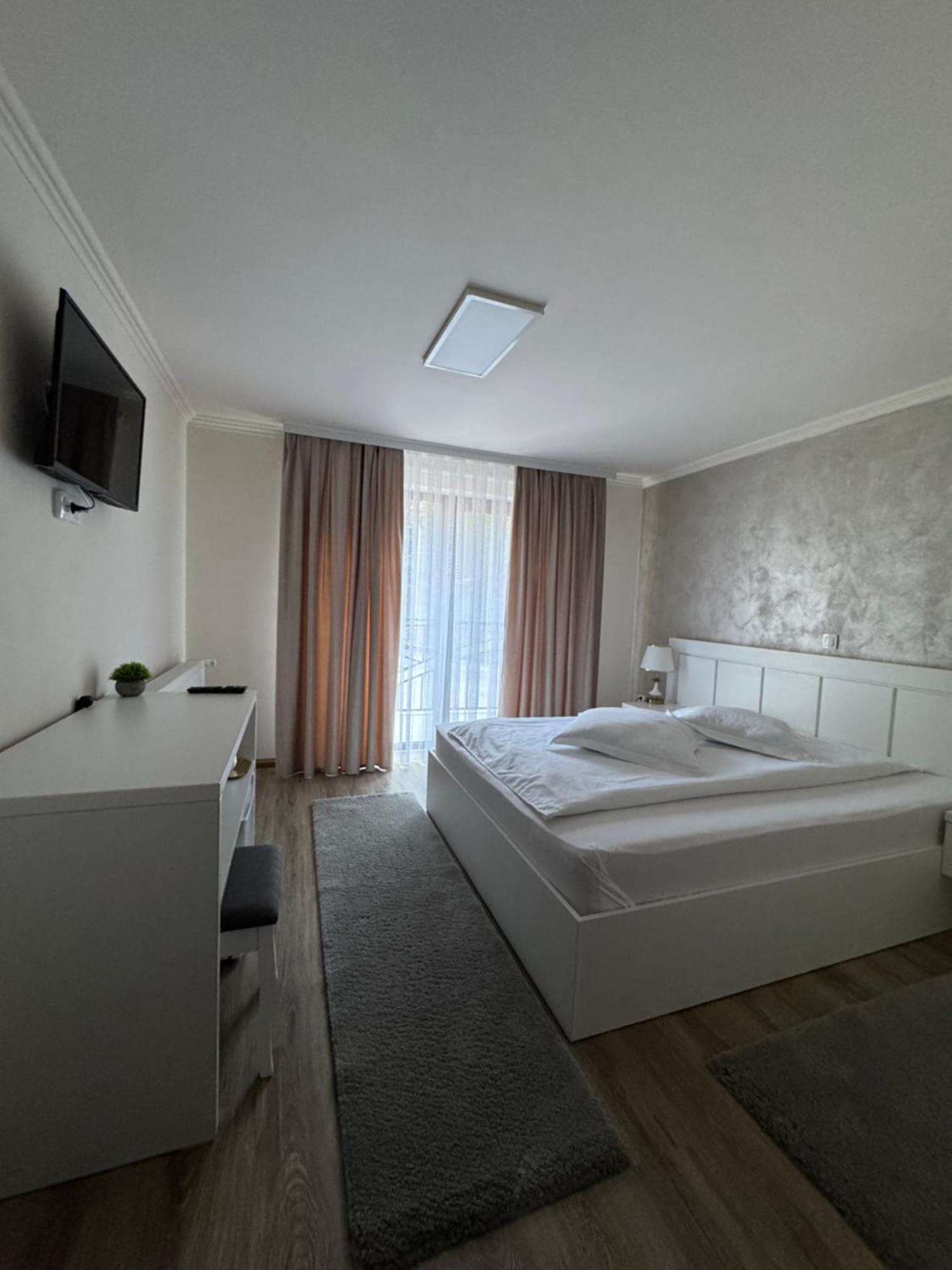 Conacul Pestera Ursilor Chiscau Dış mekan fotoğraf