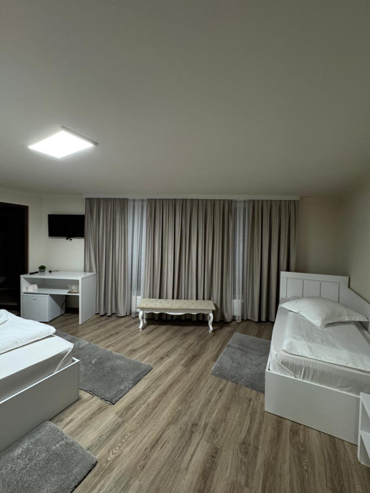 Conacul Pestera Ursilor Chiscau Dış mekan fotoğraf